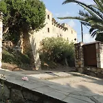 מלון דירות Melrose 3*