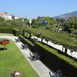 מלון דירות Melrose 3*
