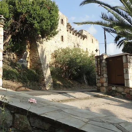 מלון דירות Melrose 3*