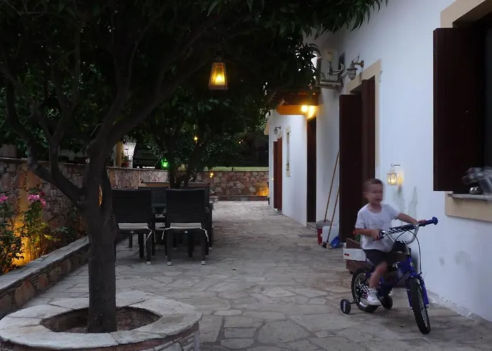 Melrose Apartahotel 3*